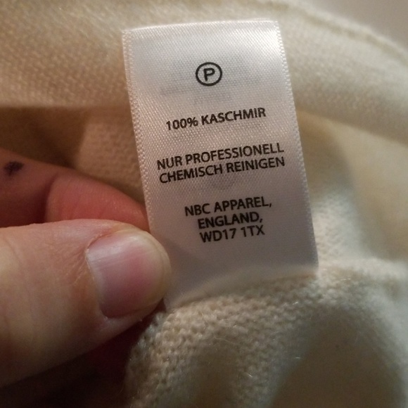 Ellen Tracy 100% cashmere cowl neck sweater - Picture 6 of 6